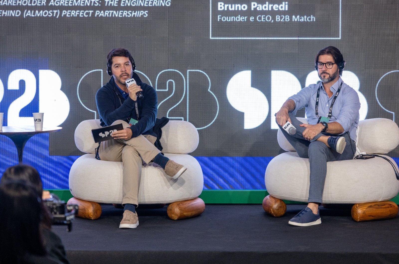 Felipe Dellacqua, fundador e CEO da Accrua, media painel sobre pacto de sócios no SP2B 2026